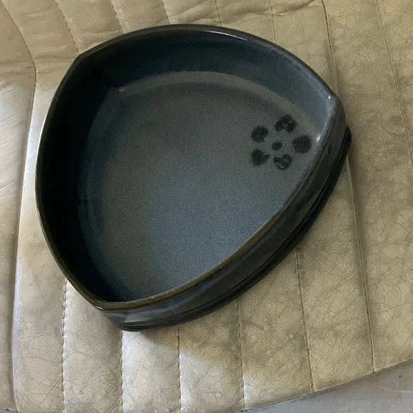 Handcrafted Blue Rounded Triangular Stoneware Bowl - Picture 4 of 17